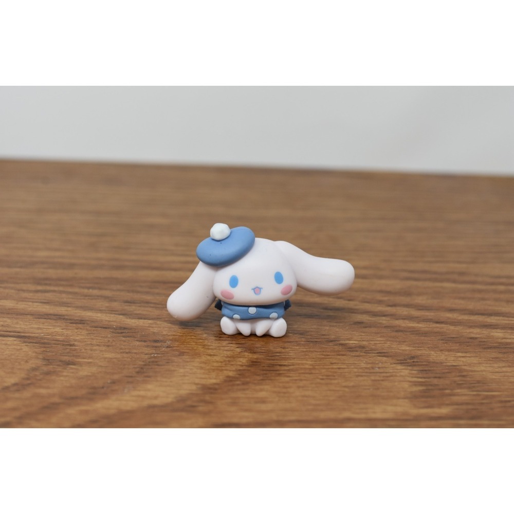 2023 Sanrio Cinnamoroll Blue Beret Polka Dot Outfit Mini Figure Kawaii Collectib